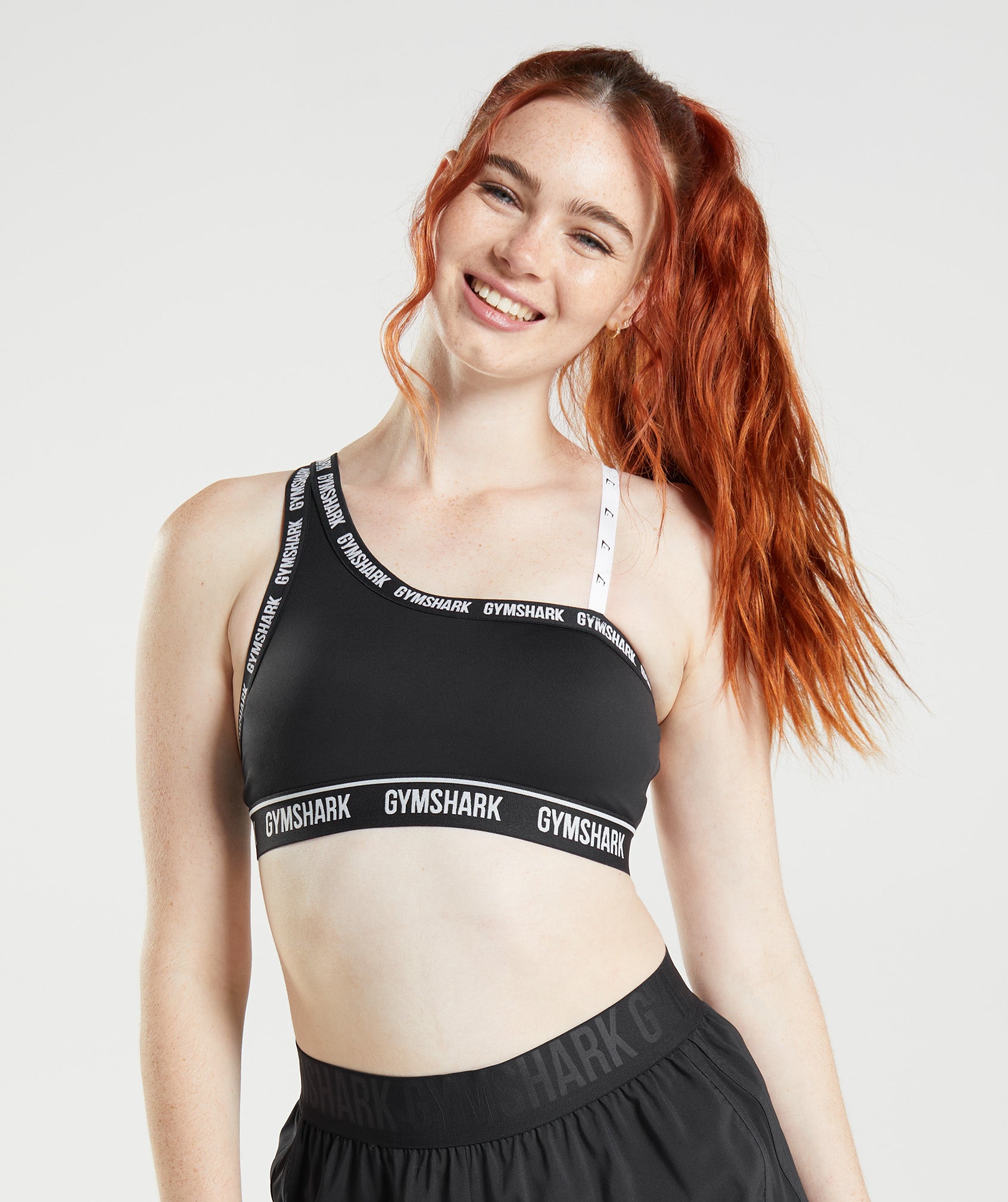 Black / White Women's Gymshark Strike Sports Bra | IDAGUW-273