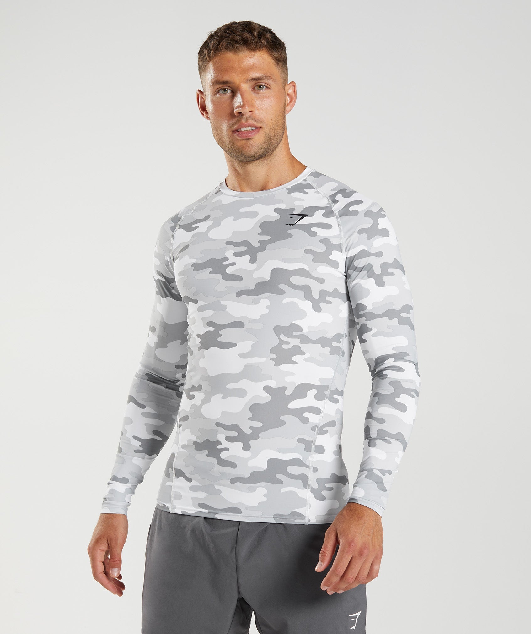 Light Grey Men's Gymshark Element Baselayer Long Sleeve Tops | RYFAIH-820