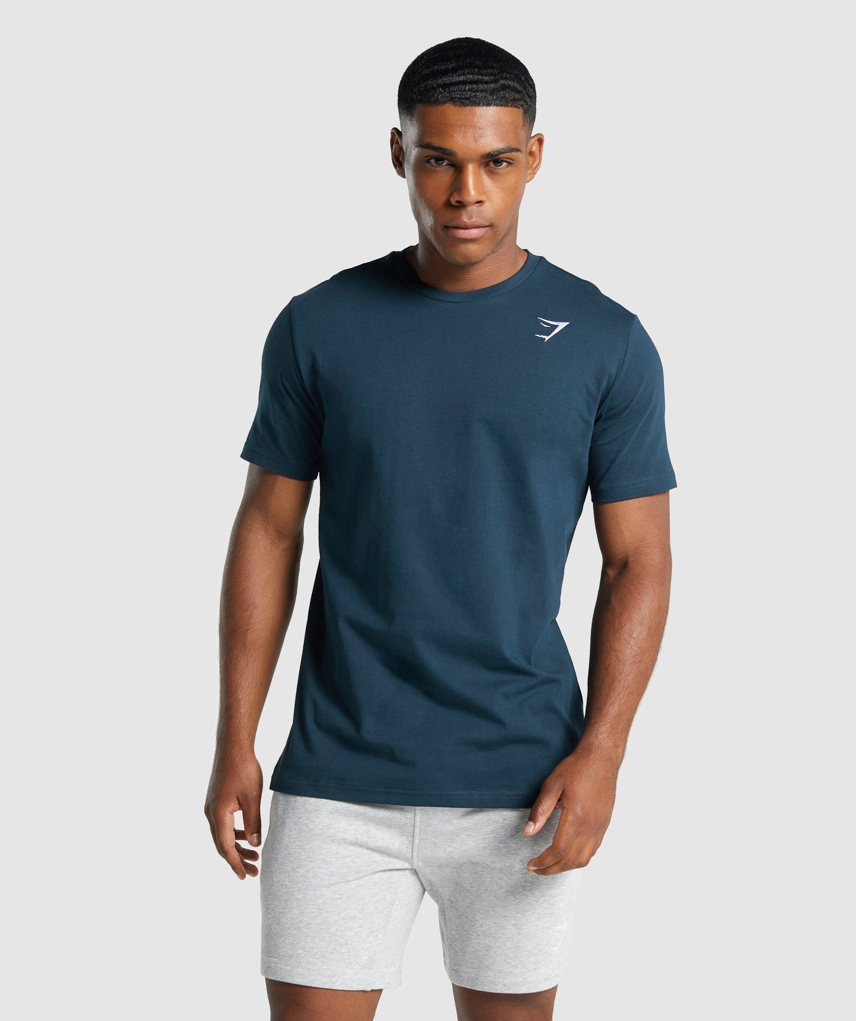 Navy Men's Gymshark Crest T Shirts | DKJRLP-968