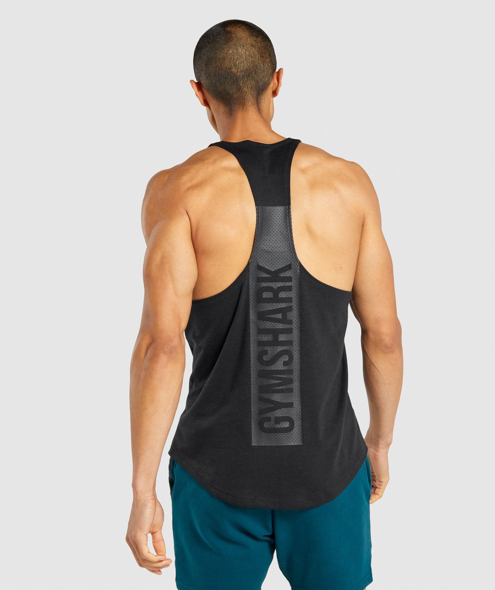 Black Men's Gymshark Bold Stringer Vest | LAVIBU-371