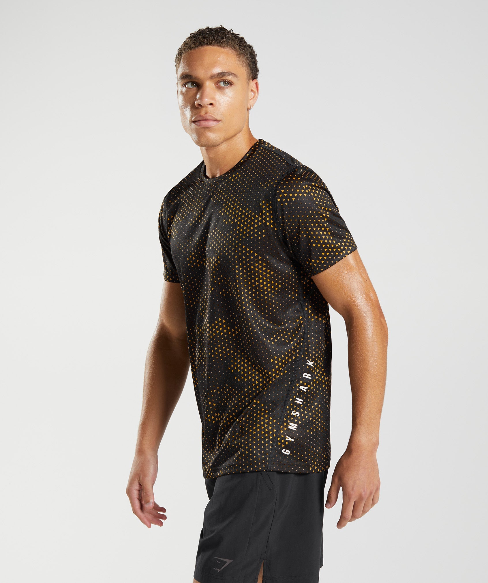 Black Men's Gymshark Sport T Shirts | MPKFOW-583