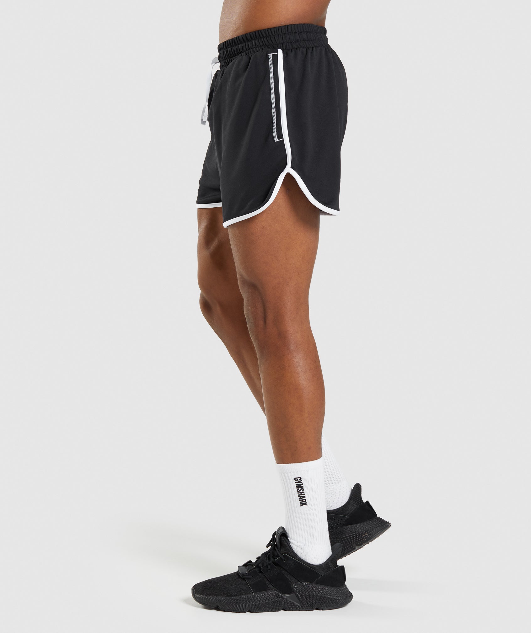 Black / White Men's Gymshark Recess 3