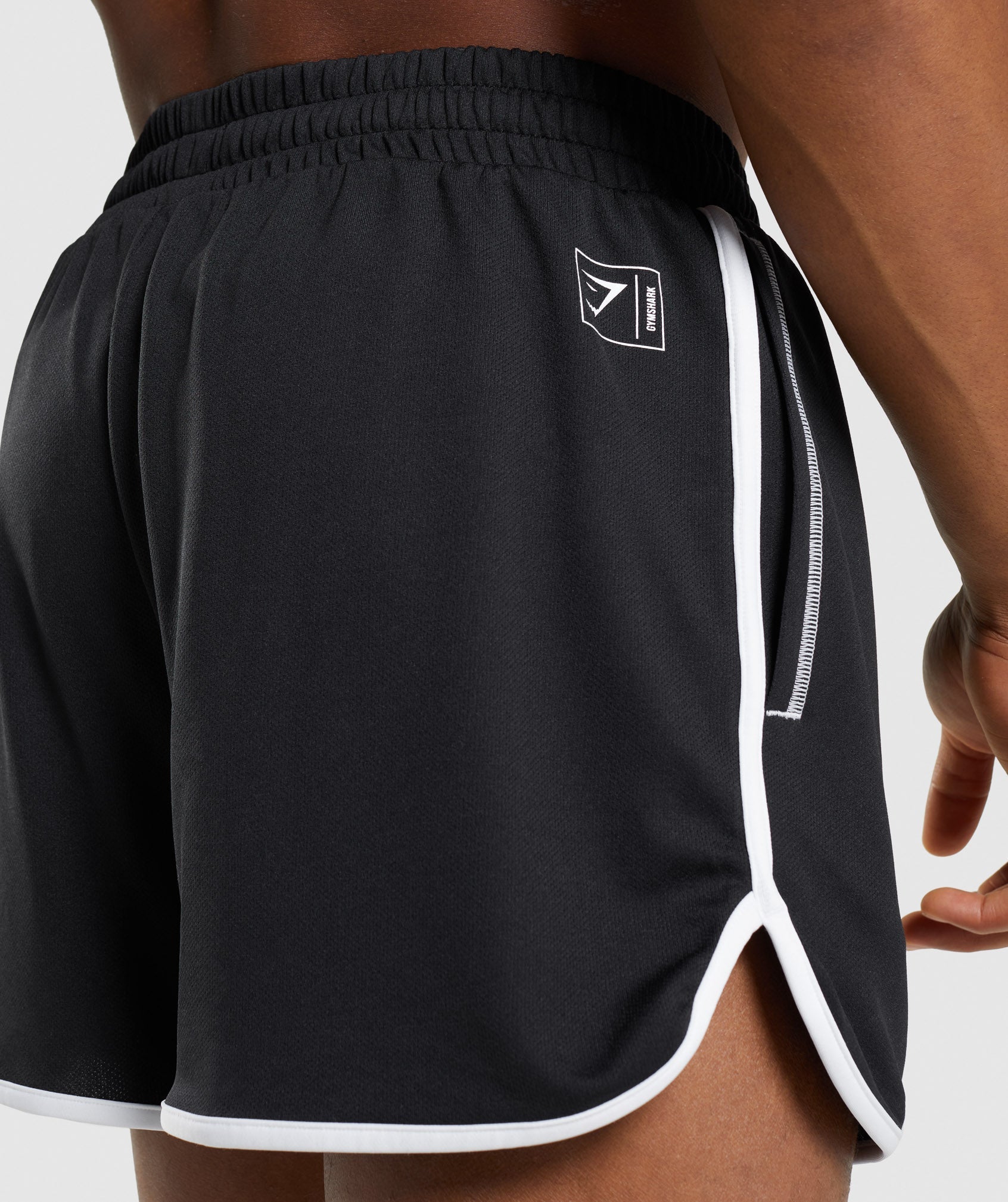 Black / White Men's Gymshark Recess 3