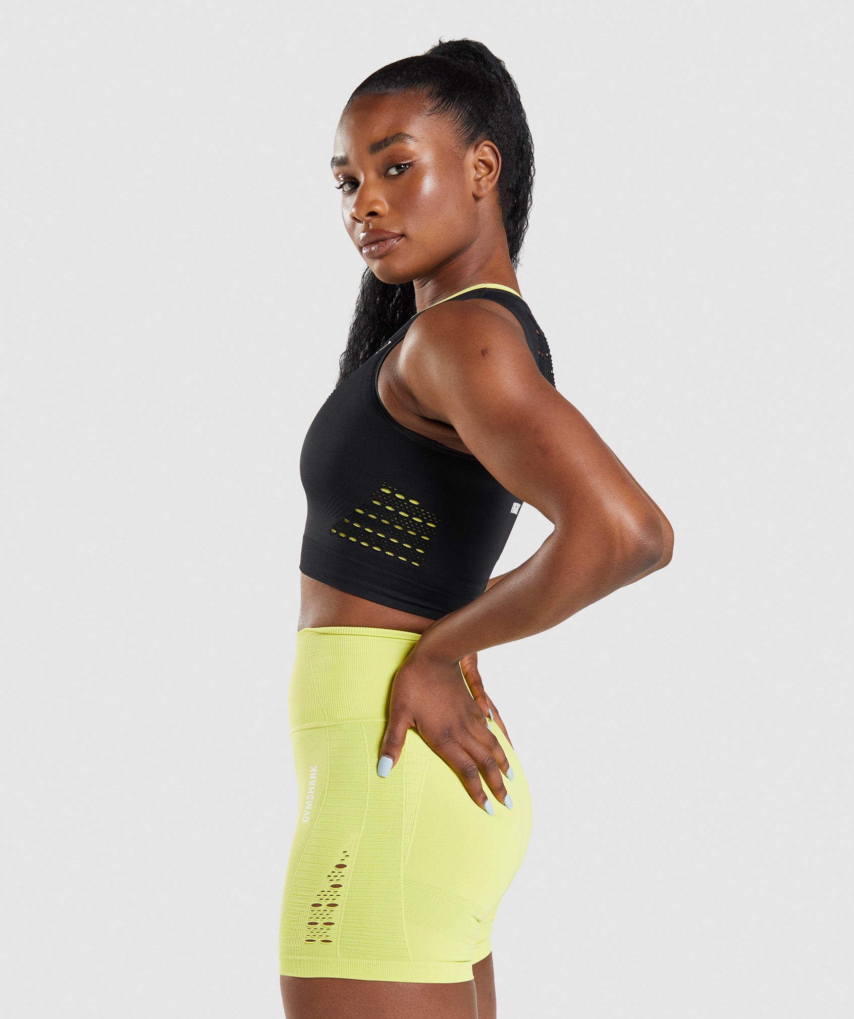 Black Women's Gymshark Energy Seamless Crop Tops | QJIVWX-570