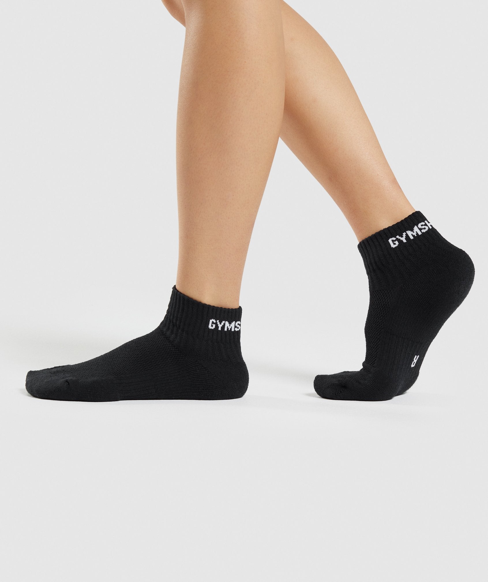 Black Women's Gymshark Jacquard Quarter 3Pk Socks | EHPNOX-037