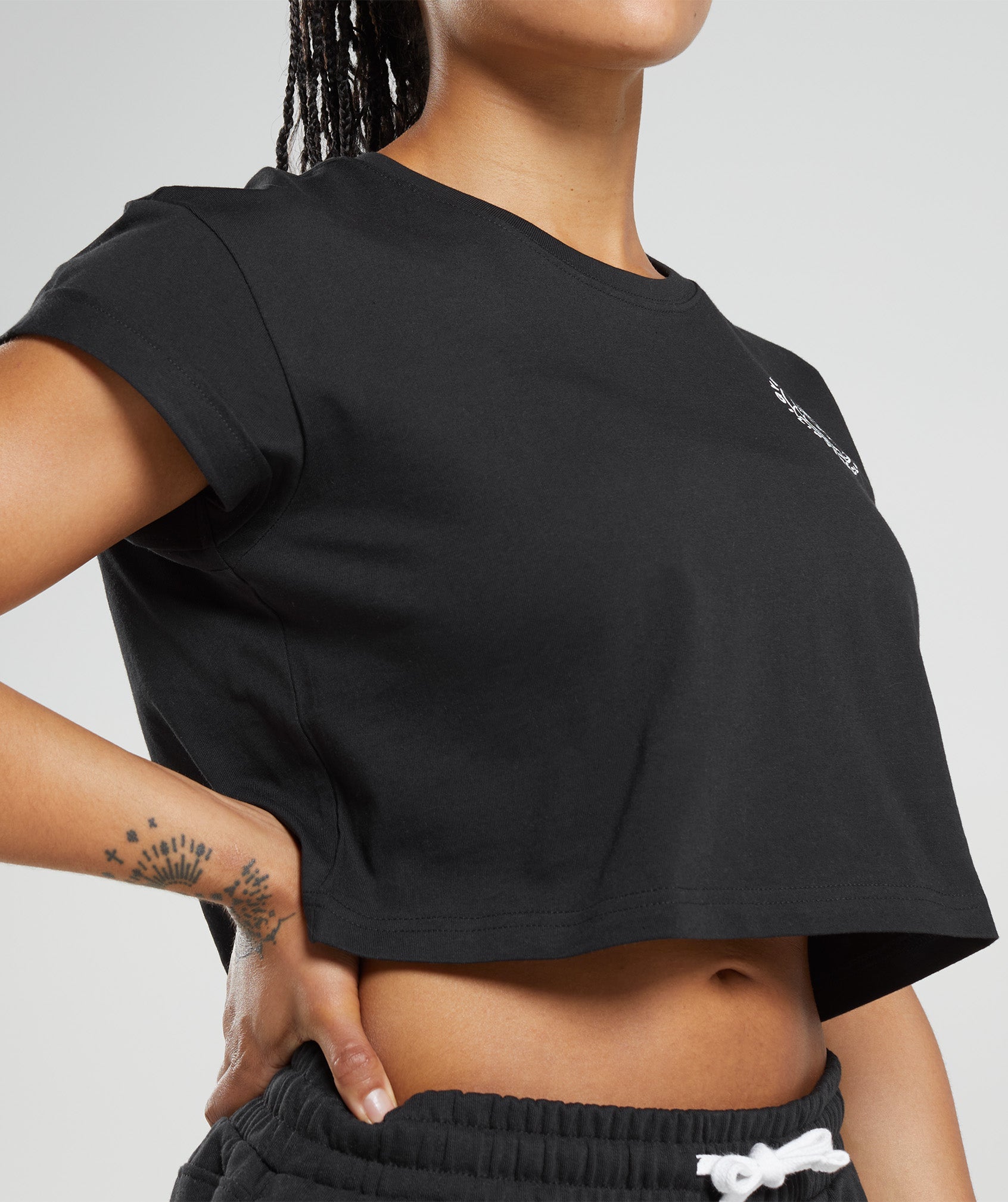 Black Women's Gymshark Legacy Crop Tops | ENDYZC-857