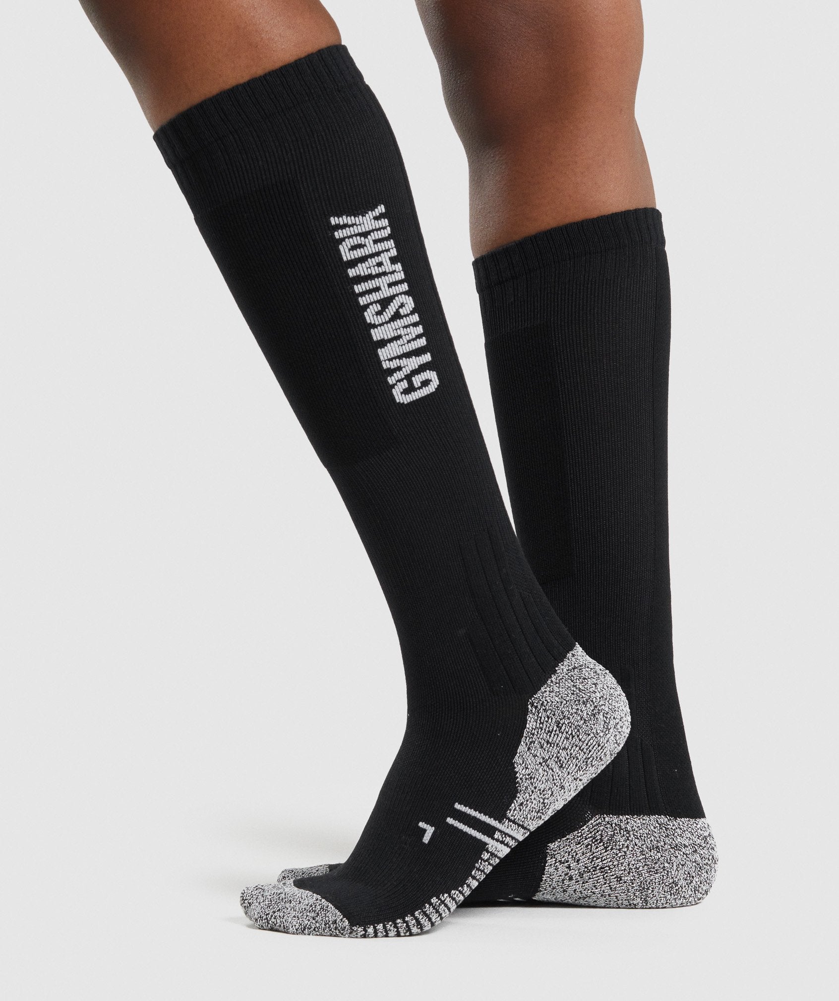 Black Women's Gymshark Weightlifting Socks | KWUVSH-172