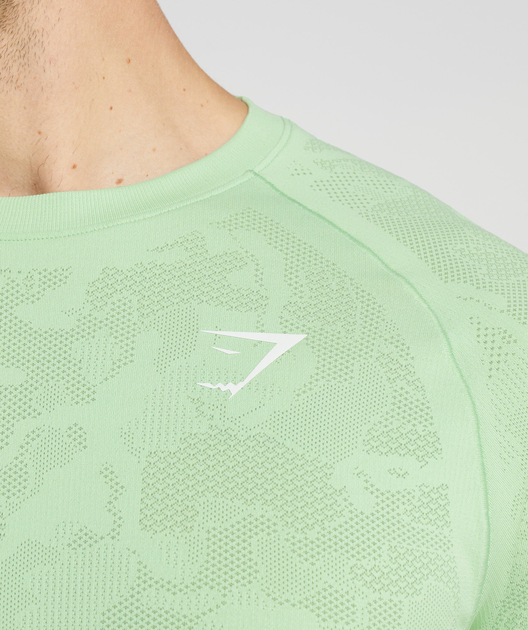 Green Men's Gymshark Geo Seamless T Shirts | ITHKSX-496