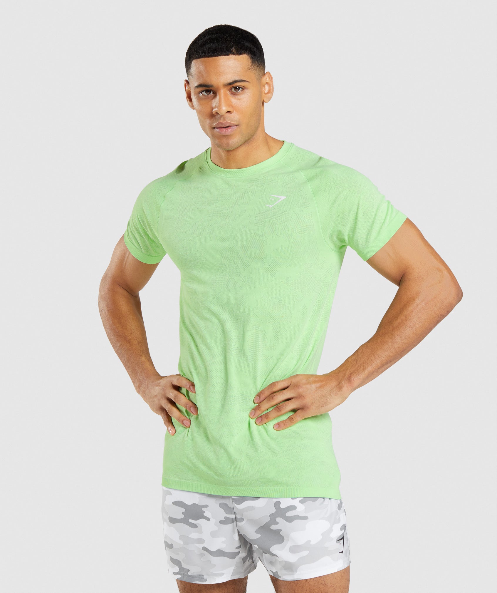 Green / White Men\'s Gymshark Geo Seamless T Shirts | TSYFKJ-342