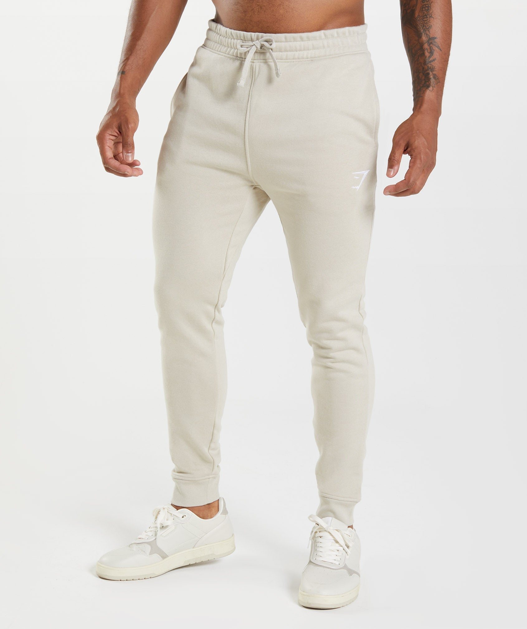 Grey Men\'s Gymshark Crest Jogger | MAJHXI-791