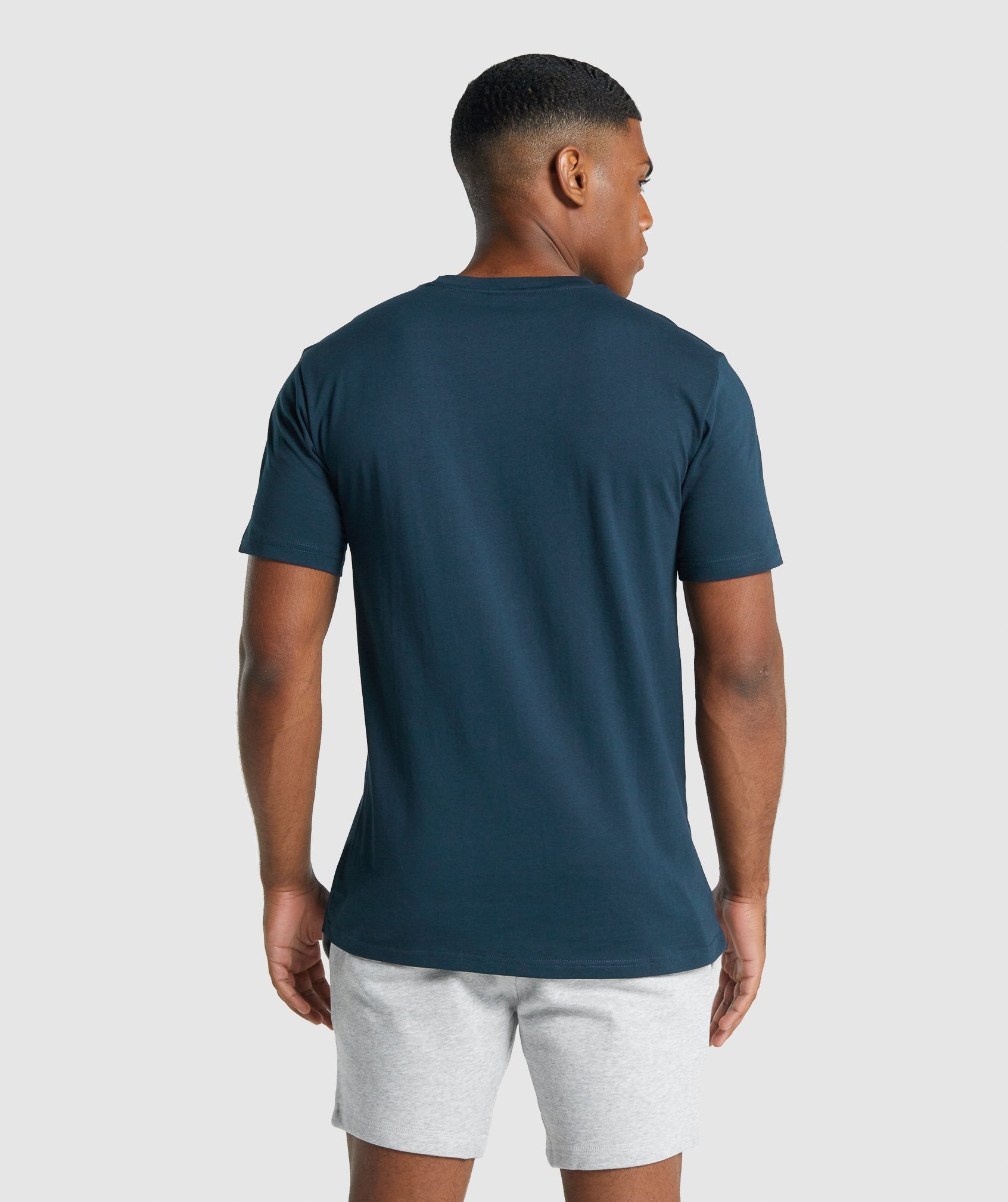 Navy Men's Gymshark Crest T Shirts | DKJRLP-968