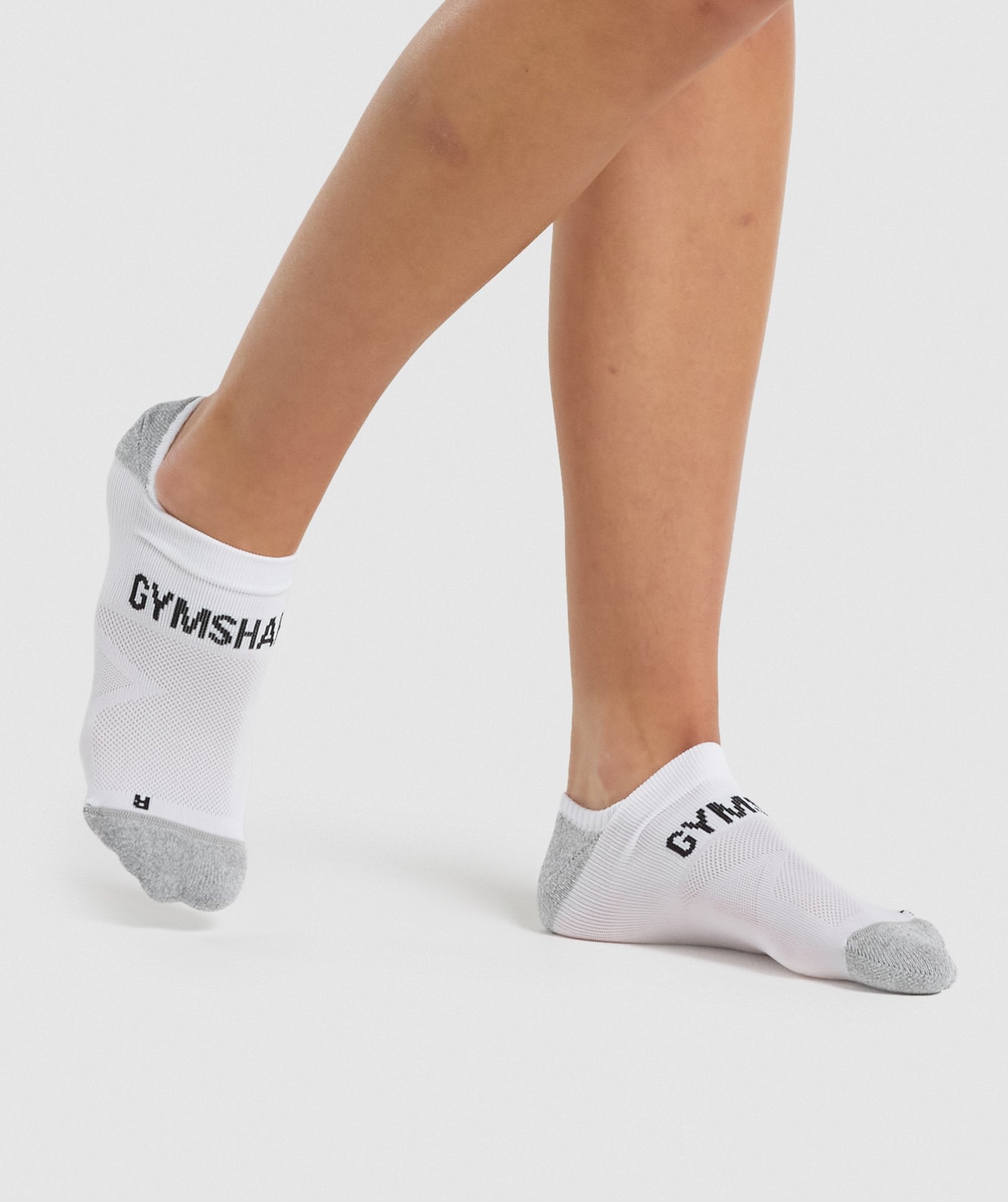 White Men's Gymshark No Show Performance Socks | RYHSDP-693