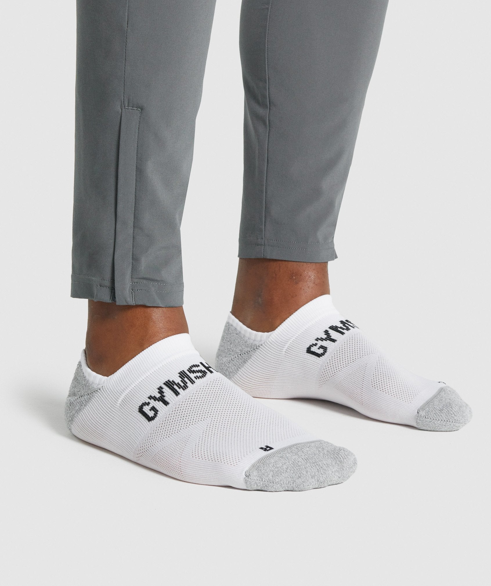 White Men's Gymshark No Show Performance Socks | RYHSDP-693