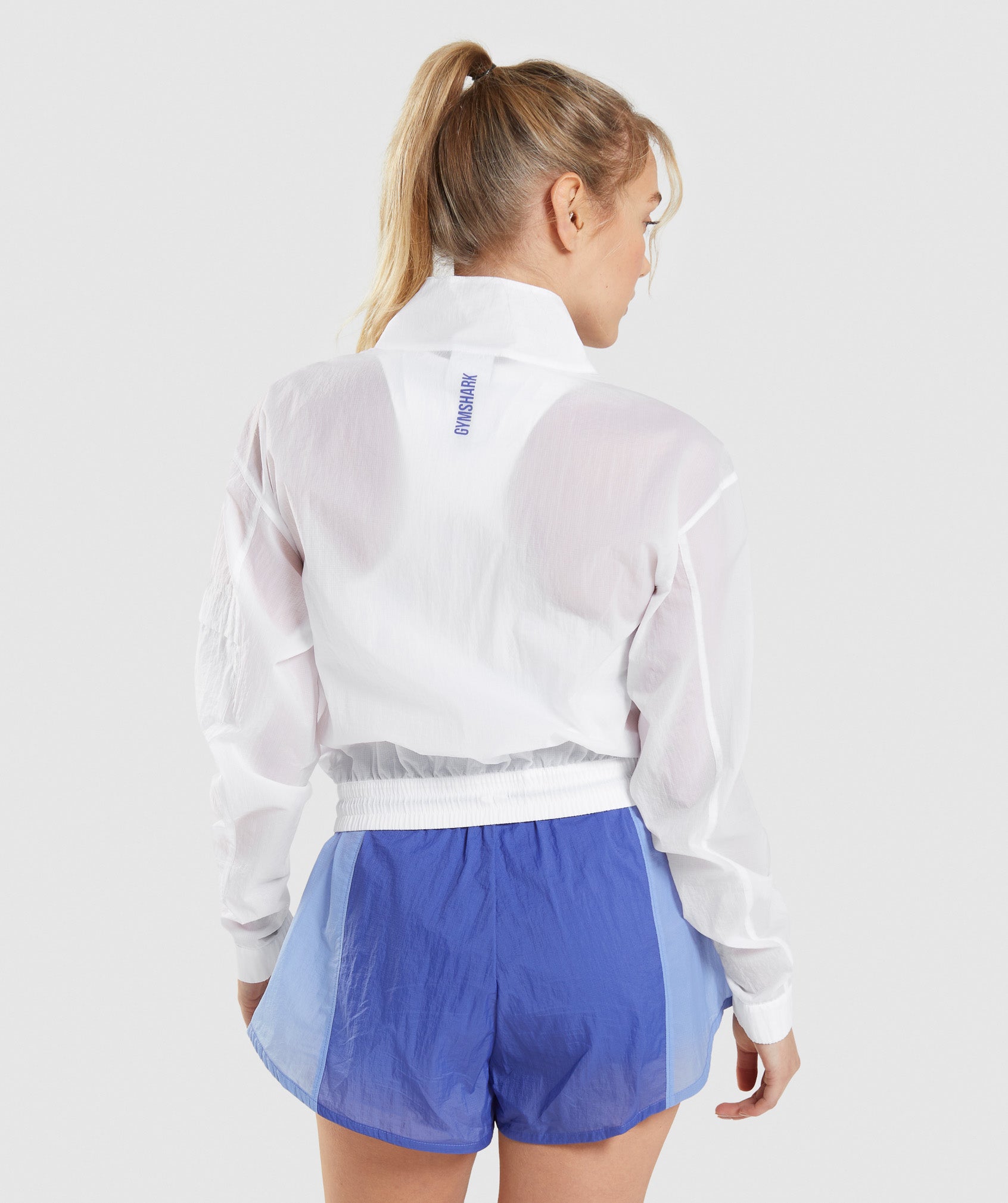 White Women's Gymshark Pulse Woven Jackets | BDUTRG-286