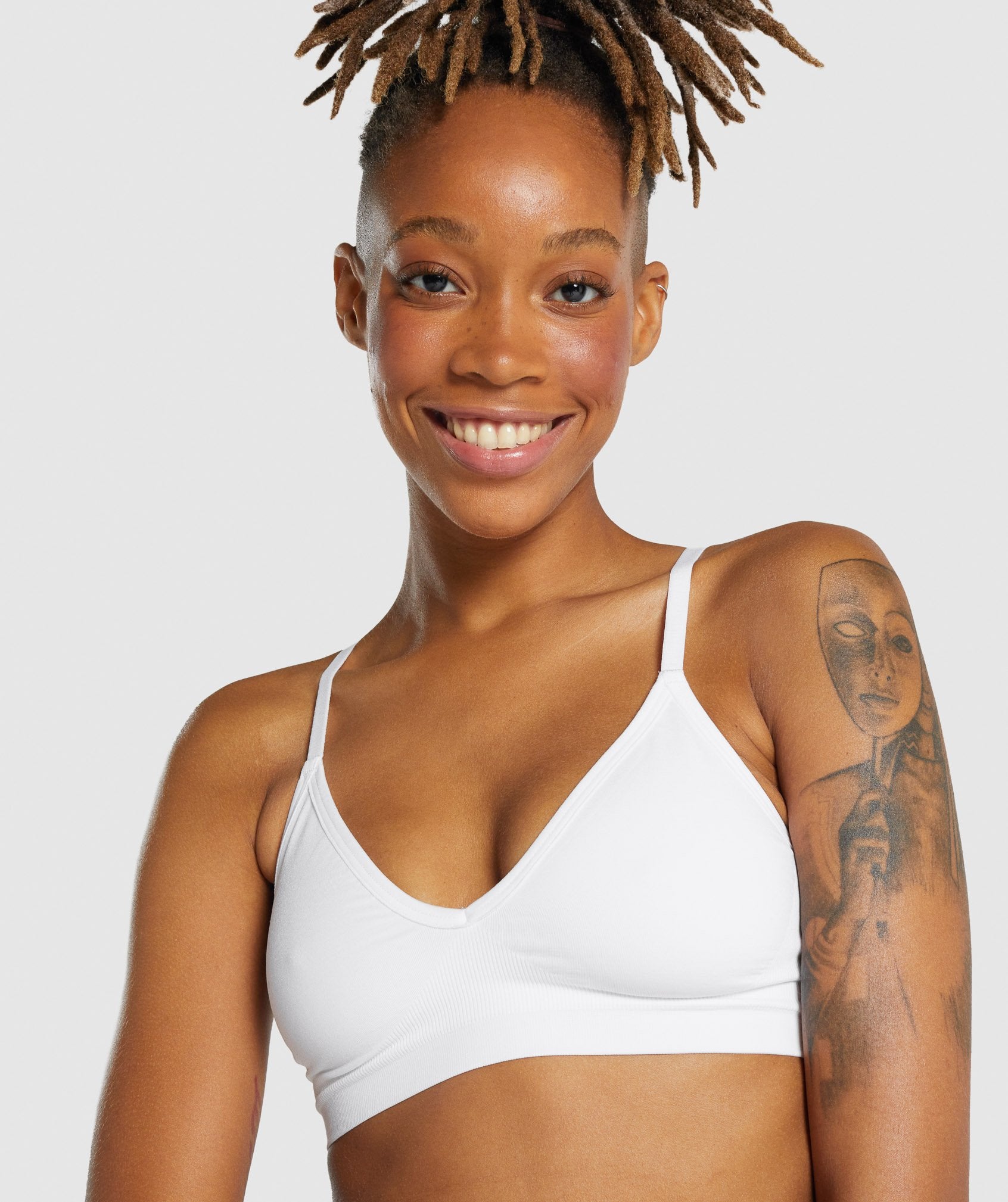 White Women's Gymshark Seamless Low Neck Sports Bra | WEBOKL-893